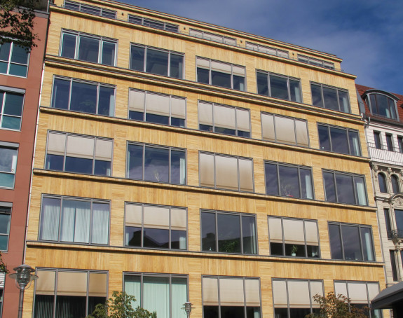 Photo: Front of the VfK headquarters building at Hausvogteiplatz in Berlin-Mitte.